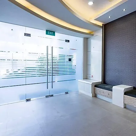 Hotel 81 Elegance-2